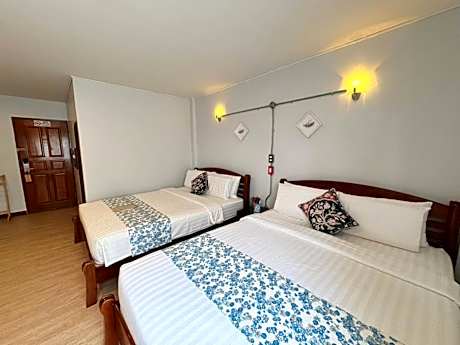 Economy Quadruple Room