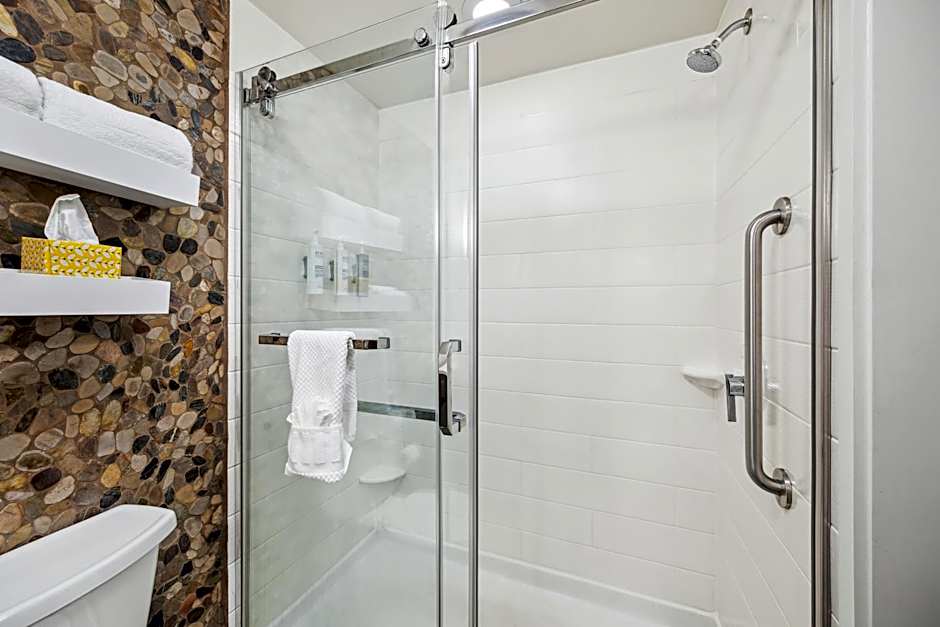 Kozy Hotel Houston North