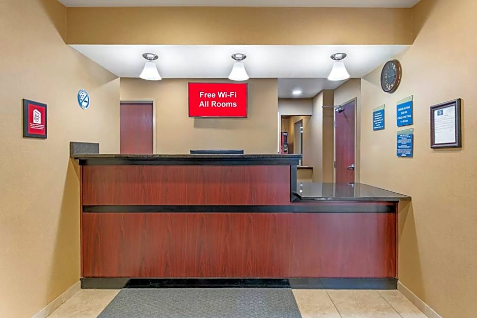 Red Roof Inn Charlestown