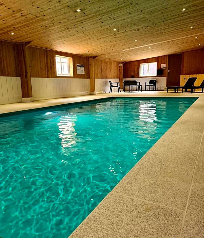 Peak District Shepherds Hut