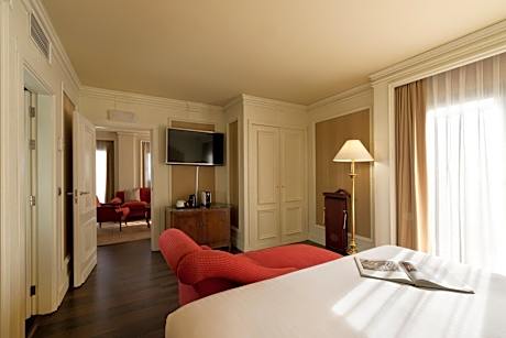 Junior Suite Superior city view