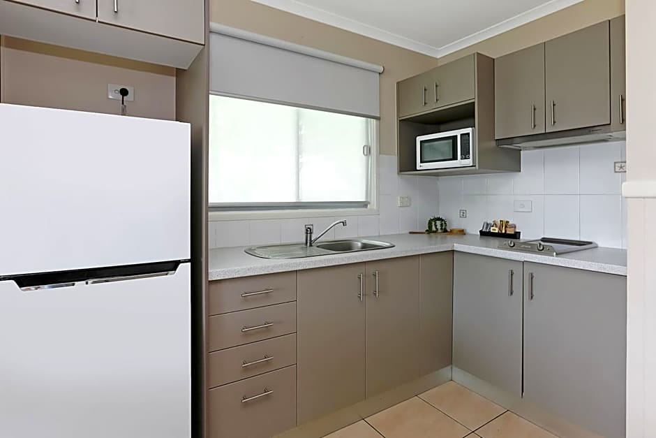 Reflections Shaws Bay - Holiday Park