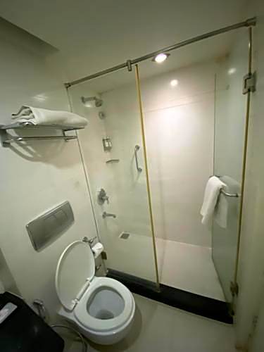 Regenta Place Bangalore, Cunningham Road