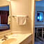 Modern Stay 39 Lakeview By OYO Minonk