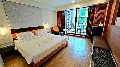 Deluxe Double Room with Balcony