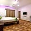 Treebo Elite Plaza, 700 Mtrs From Madikeri Fort