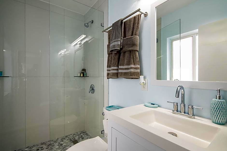 The Surf Hollywood Beach