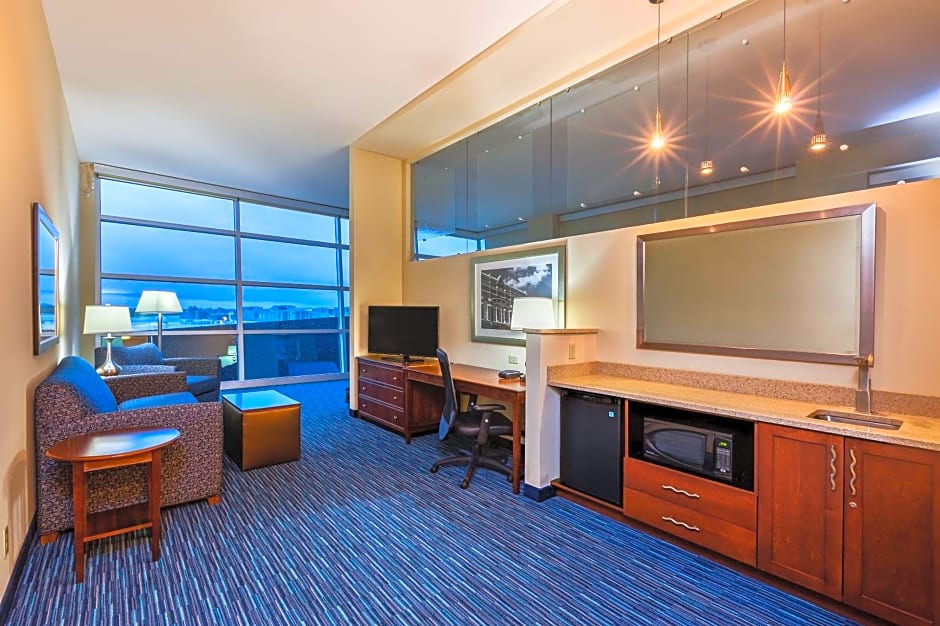 Hampton Inn & Suites Owensboro Downtown Waterfront