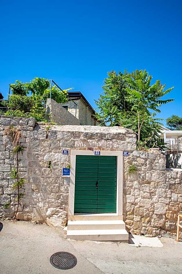 Garden Apartment Hotel Split