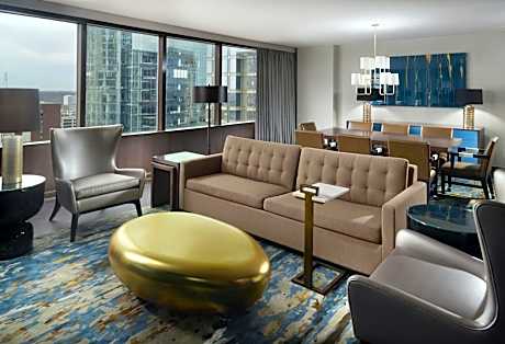Omni Charlotte Hotel