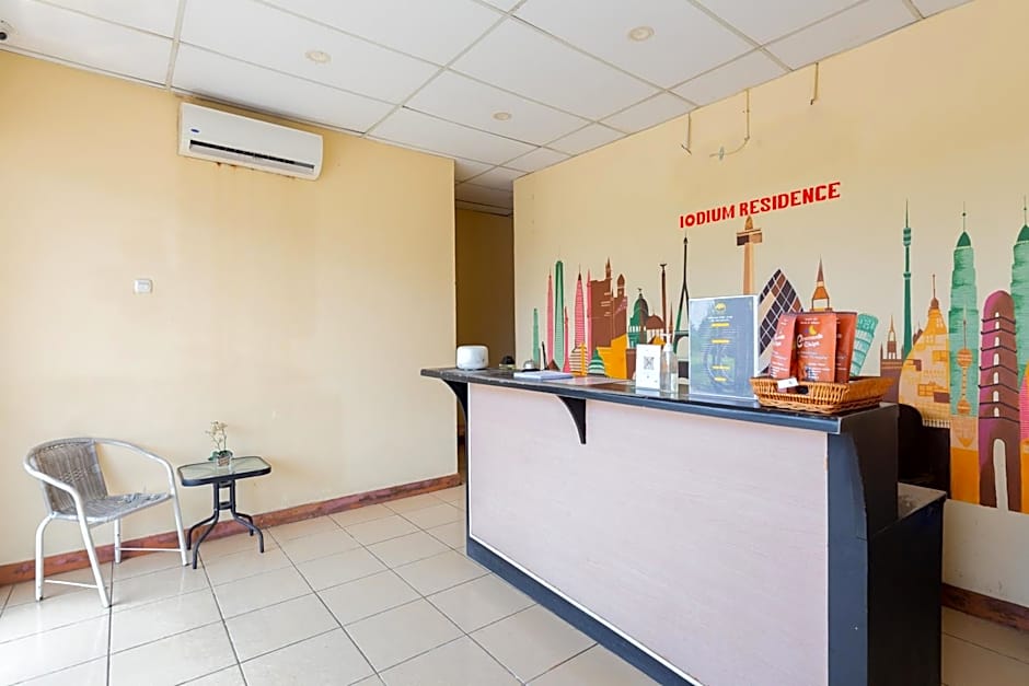 RedDoorz @ Iodium Residence Cikarang