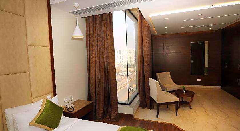Hotel Maple Grand