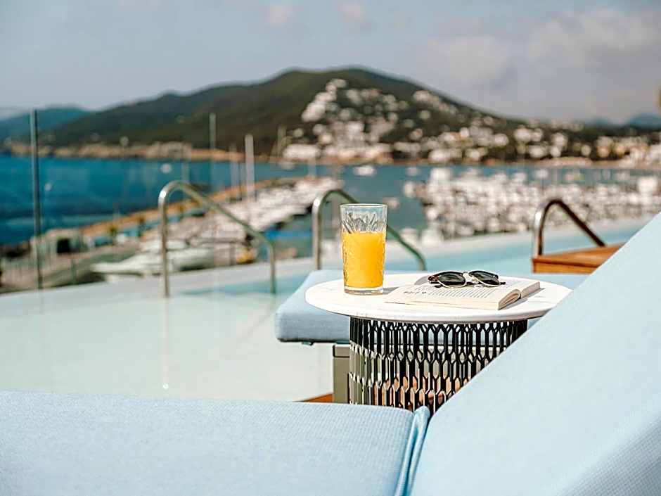 Aguas de Ibiza Grand Luxe Hotel