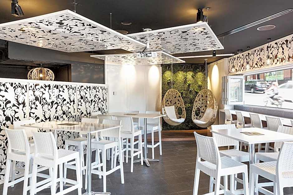 PARKROYAL Darling Harbour