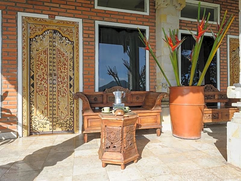 Lakeview Hotel and Restaurant