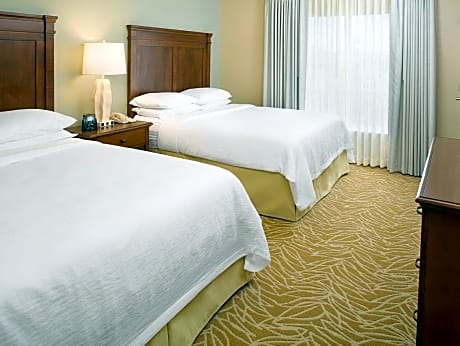 2 Dbl 1 Bdrm Ste Mobility/Hearing Access Tub Ns