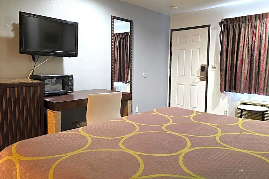 Century Motel Buena Park Anaheim I-5