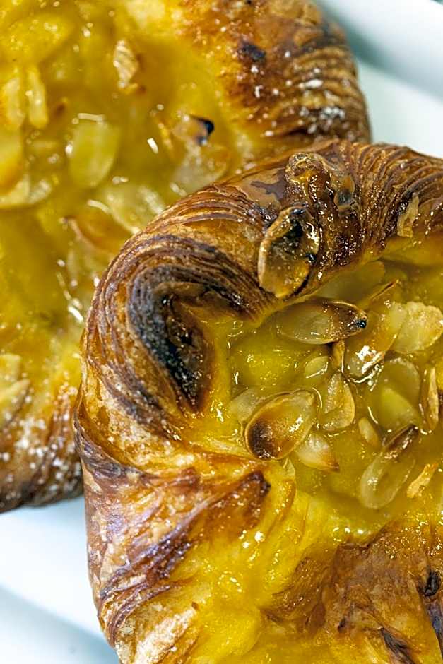 California Pastry Hotel