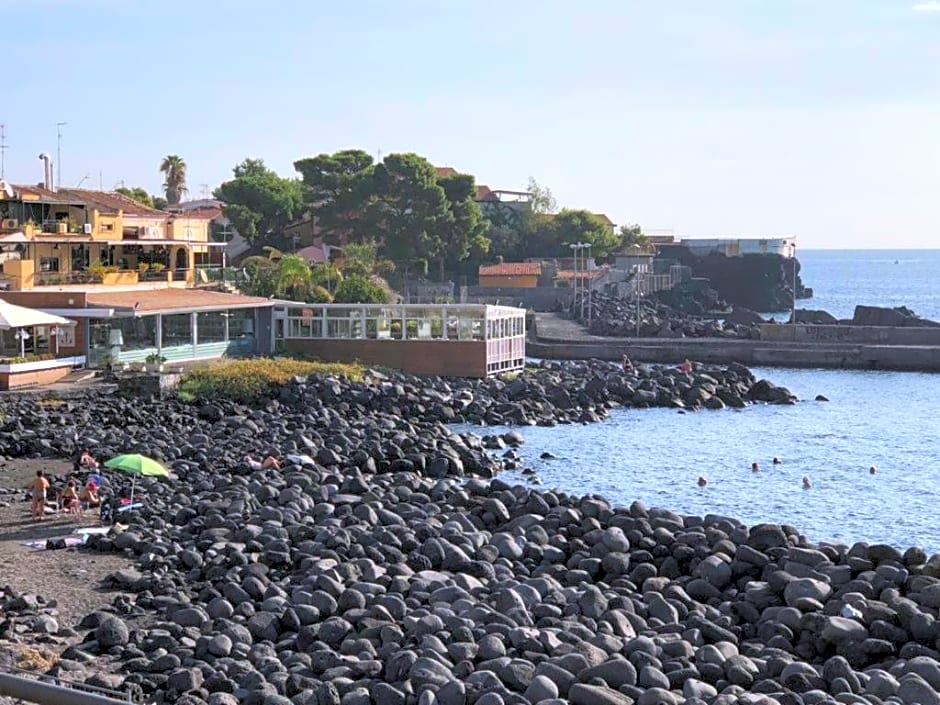 Le tre meraviglie a 200 m dal mare