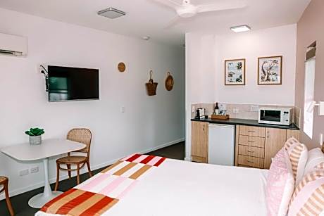 Superior Queen Room with Ocean View