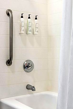 King Suite with Transfer Shower and Sofa Bed - Mobility Access/Hearing Accessible