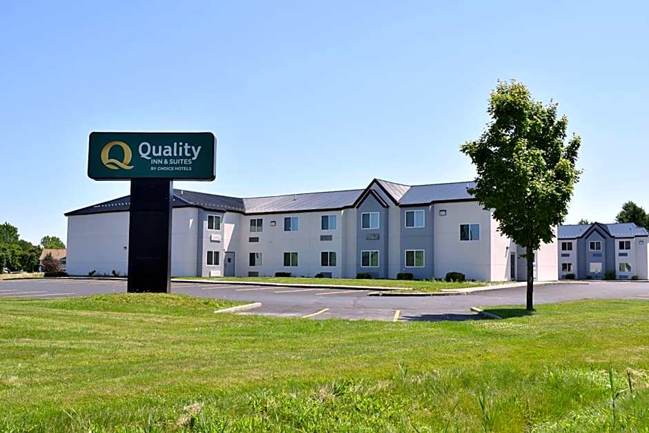 Quality Inn & Suites Watertown Fort Drum