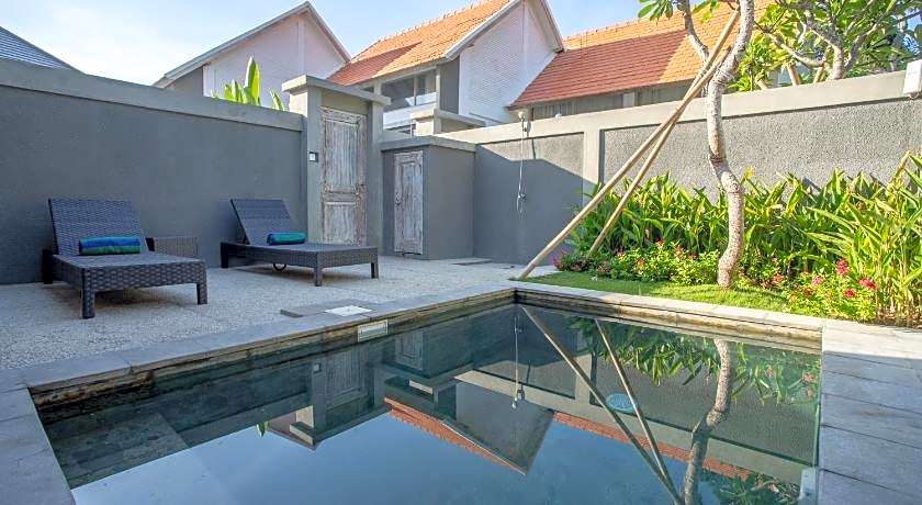 White Studio Villa