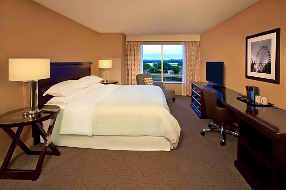 Sheraton Louisville Riverside Hotel