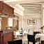 Hotel Suites Unic Renoir Saint-Germain