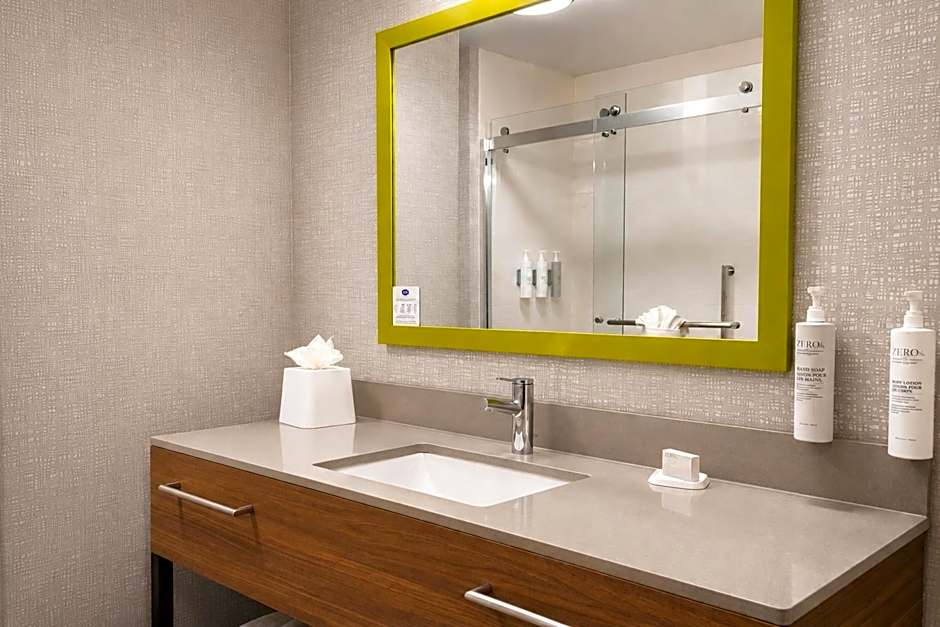 Hampton Inn & Suites Chicago/St. Charles