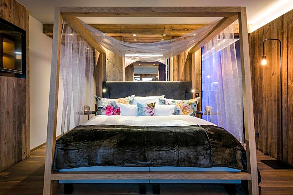 Huttenhof - Wellnesshotel & Luxus-Bergchalets - Adults only