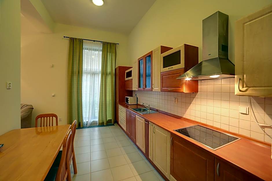 Slunecni Lazne Apartments