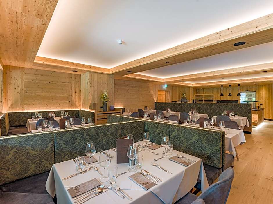 Hotel Alpina