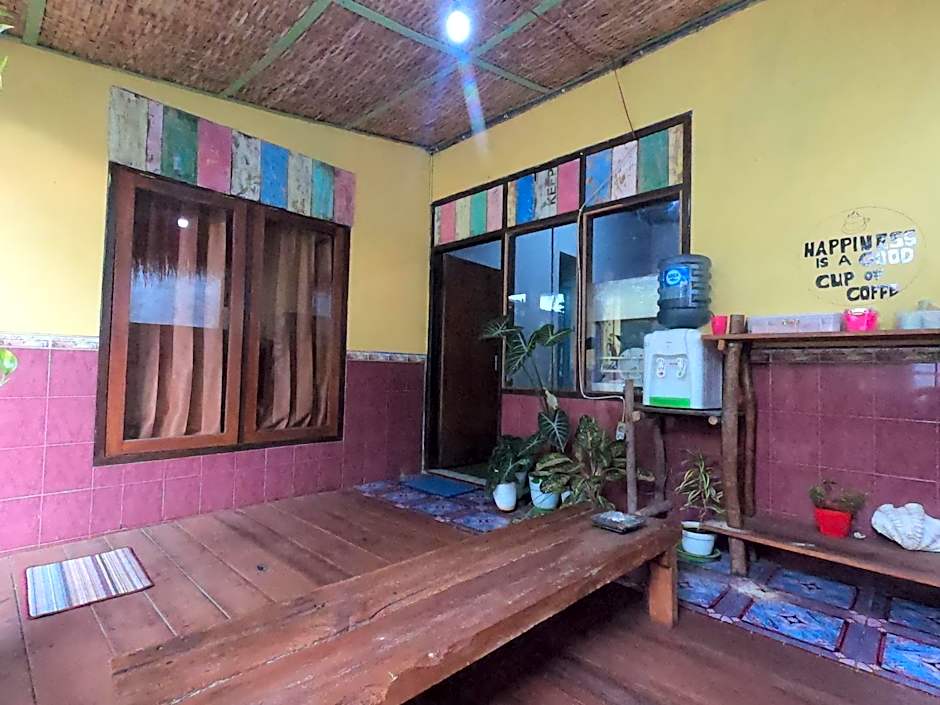 OWL HOSTEL Karimunjawa
