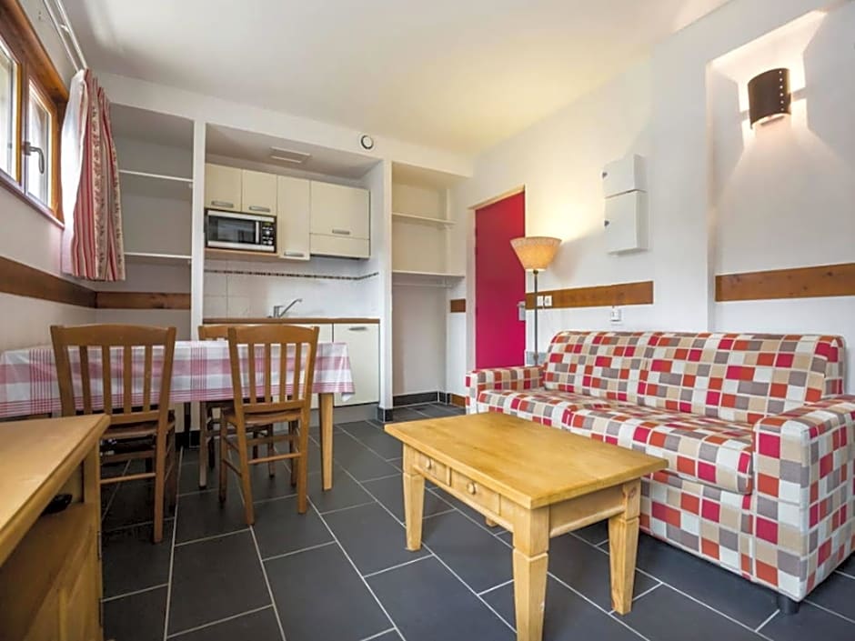 Les Aiguilles De Warens