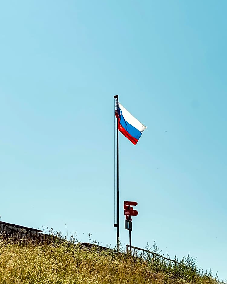 Tumova koča na Slavniku