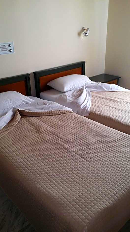 Mythos Beach Hotel Apartments