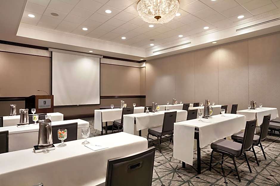 Embassy Suites by Hilton San Francisco Airport Waterfront