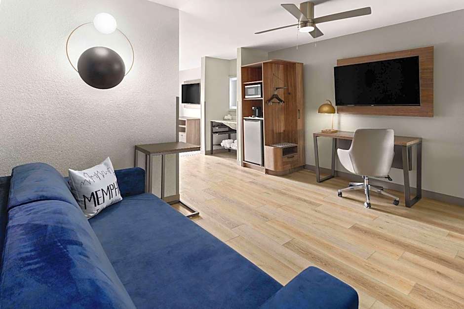 La Quinta Inn & Suites by Wyndham Memphis I-240