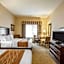 Comfort Inn & Suites McMinnville Wine Country