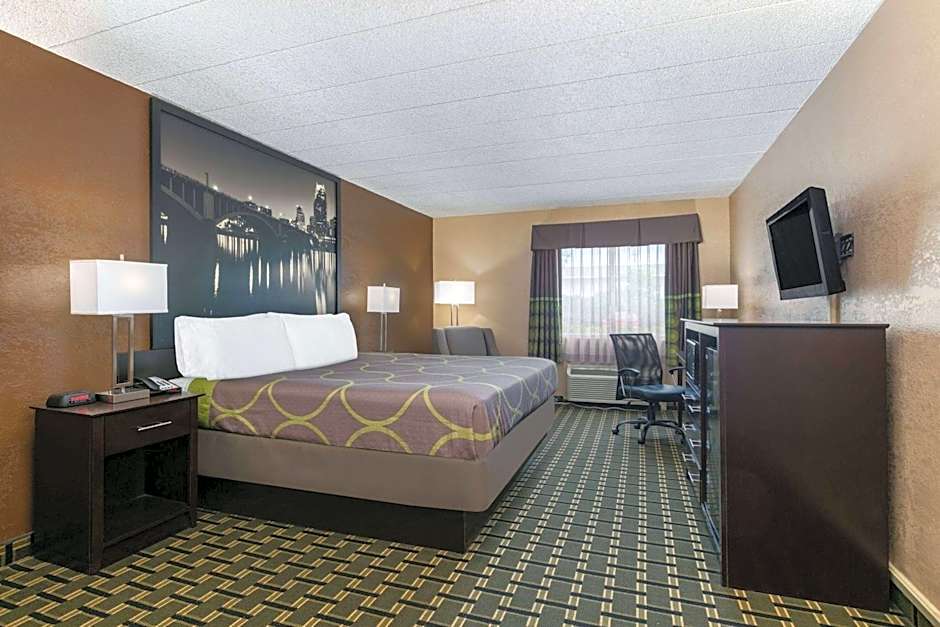 Super 8 by Wyndham Grand Prairie North