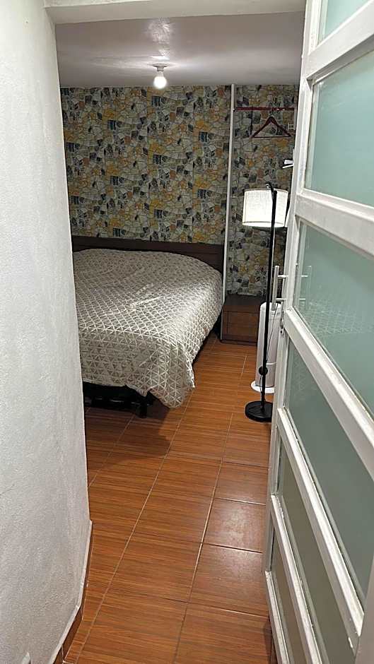 Casa Vázquez , "Como en casa" , hospédate con nosotros y recibirás una atención personalizada, servicio y confort nos distingue.