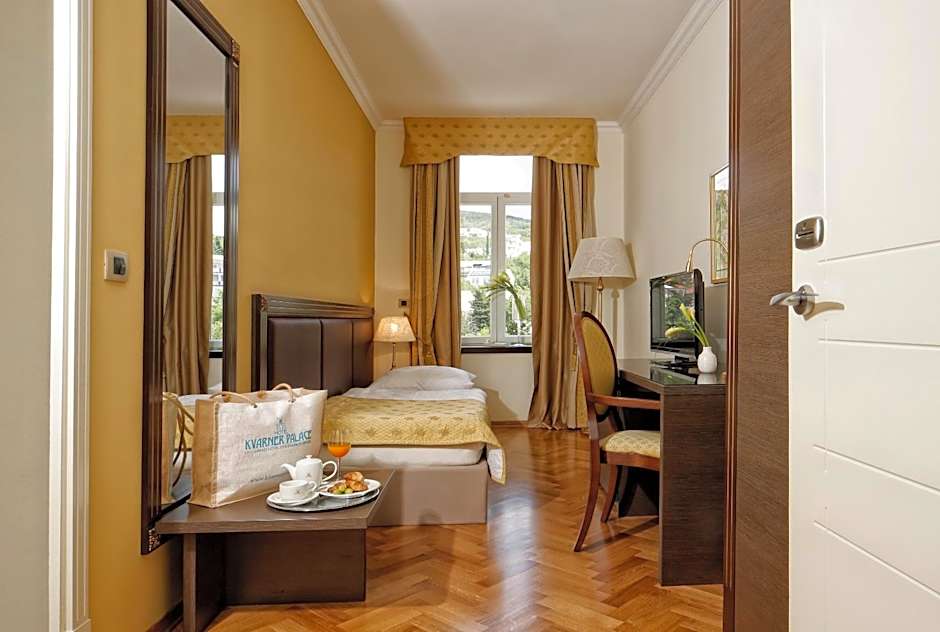Hotel Kvarner Palace