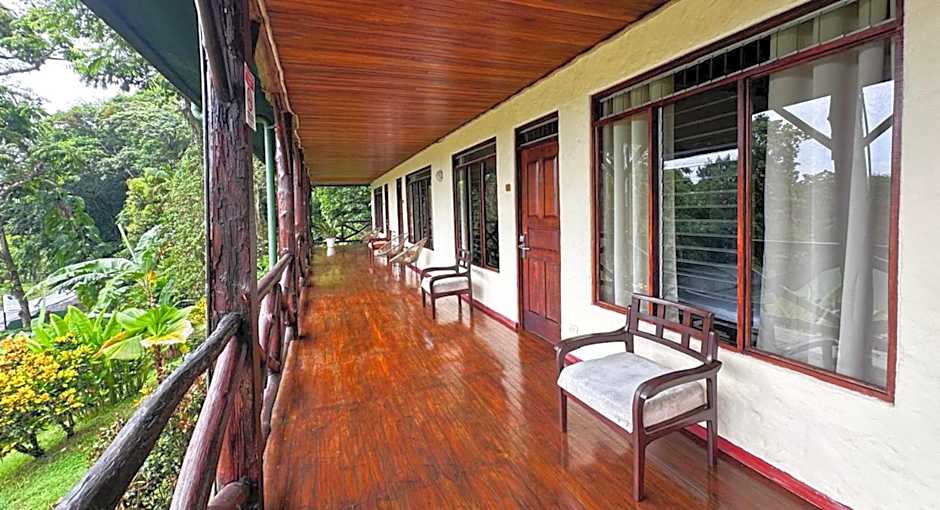 Tabulia Tree Hotel and Villas