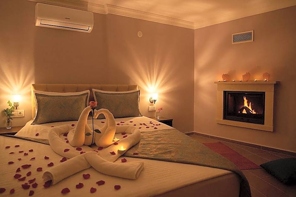 defne otel