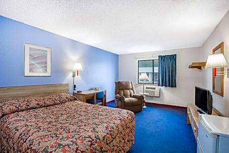 King Room - Mobility Access/Non-Smoking