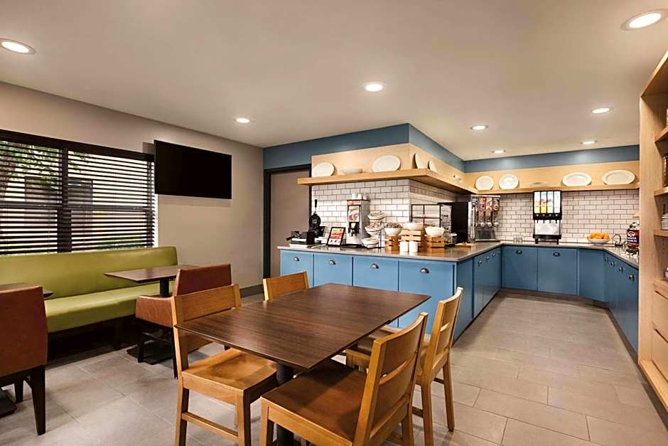 Country Inn & Suites by Radisson, Lawrenceville near Northside