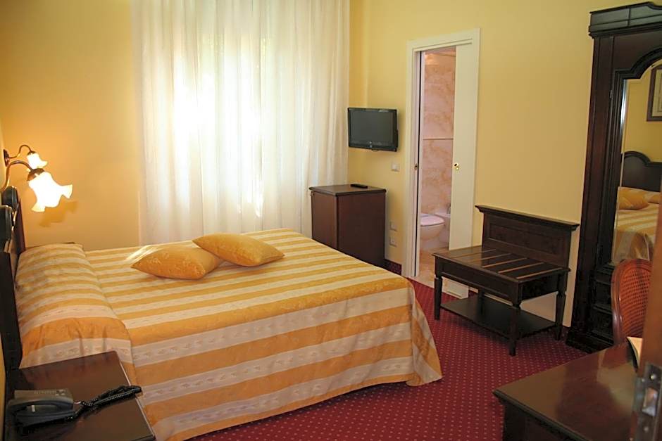 Hotel Milano Helvetia - in centro con piscina