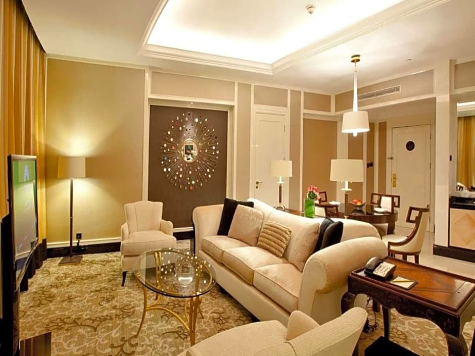 The Trans Luxury Hotel