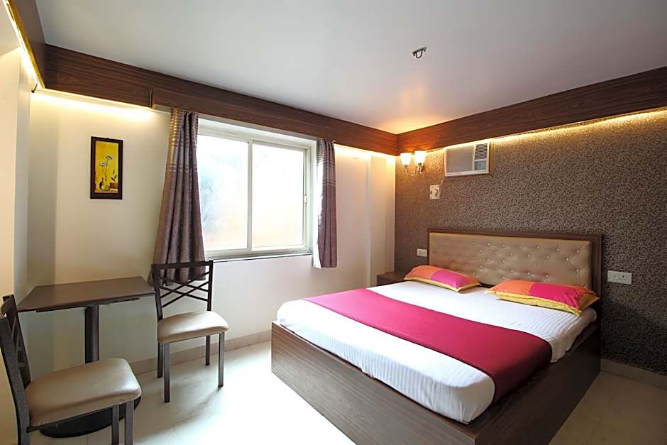 Round Cube Guest House